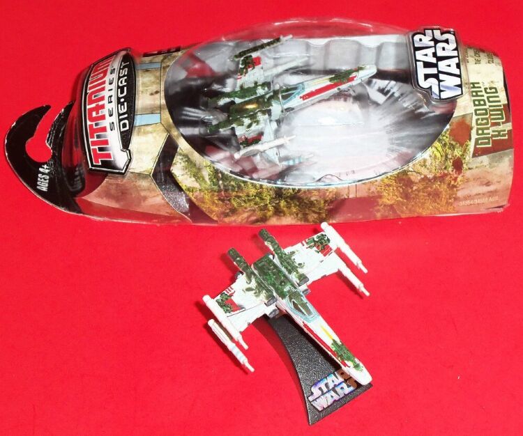 Фігурка Hasbro STAR WARS DAGOBAH X-WING Фігурка Hasbro STAR WARS DAGOBAH X-WING