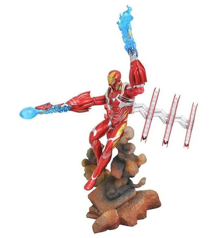 diamond select toys iron man