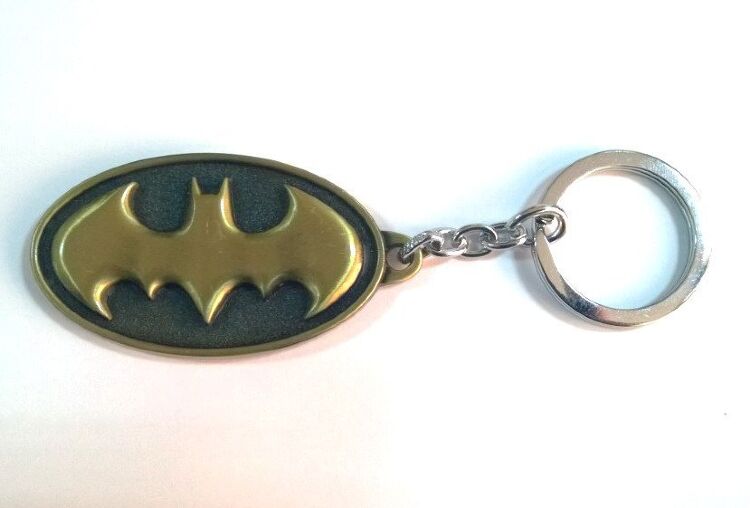 Брелок Batman Dark Knight Metal Keychain (цвет золотой) Брелок Batman Dark Knight Metal Keychain (цвет золотой)