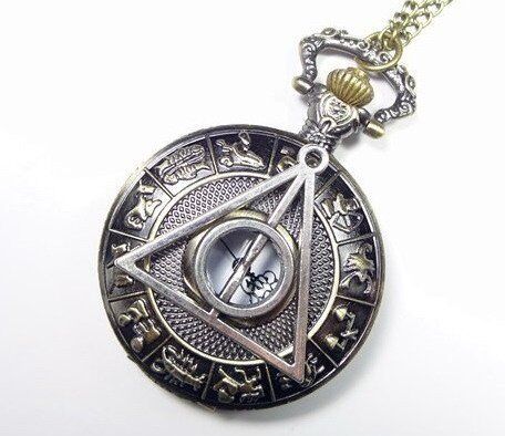 Часы Harry Potter Deathly Hollows Часы Harry Potter Deathly Hollows